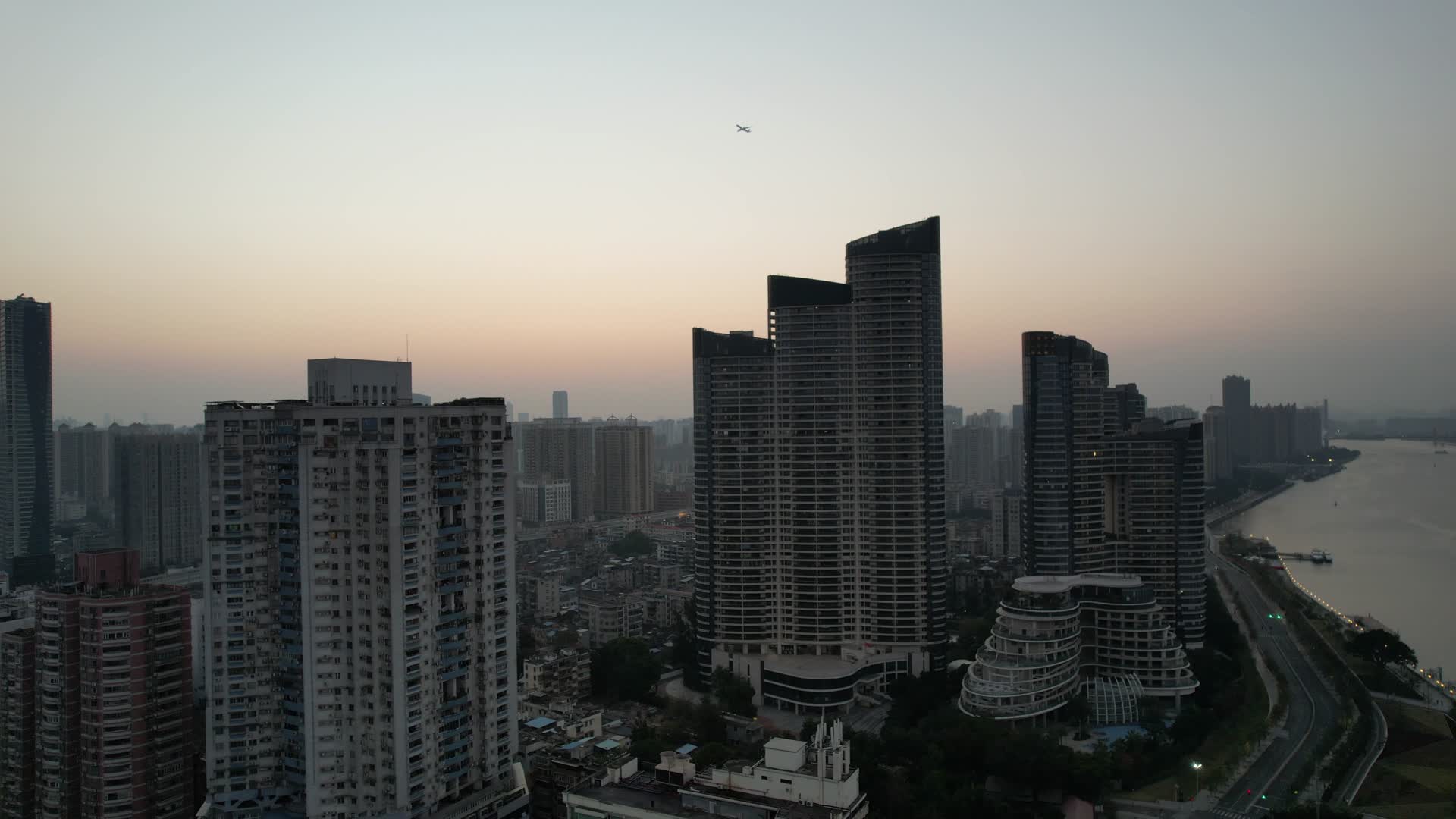 广州海珠日出日落珠江阳光清晨黄昏建筑城市视频的预览图