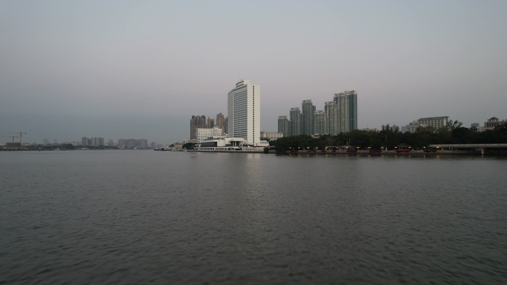 广州白天鹅宾馆珠江沙面岛荔湾区视频的预览图