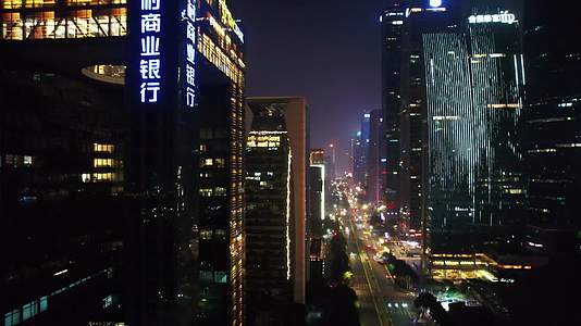 2022广州珠江新城IFC东塔西塔夜景视频的预览图