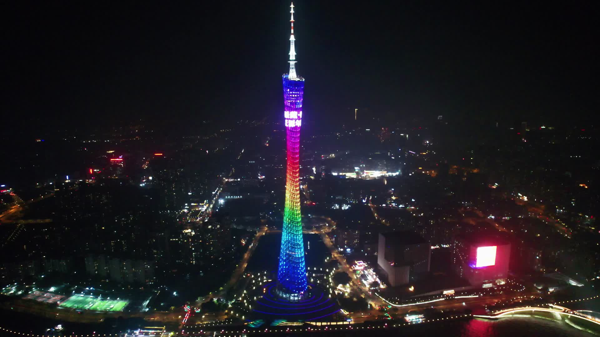 2022广州塔珠江新城IFC东塔西塔夜景视频的预览图