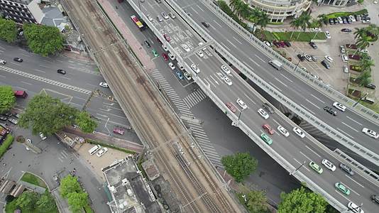 2022广州东站广园快速燕岭公园交通视频的预览图