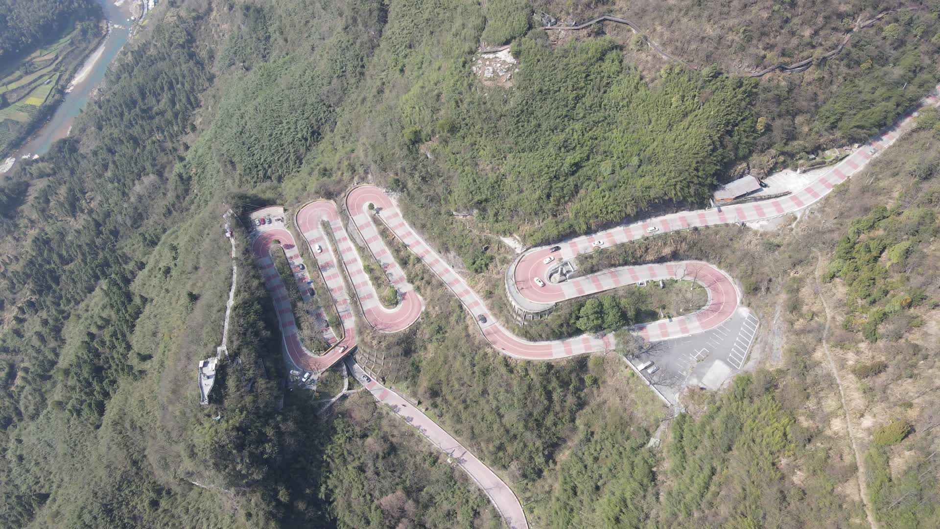 湖南湘西矮寨盘山公路航拍视频的预览图
