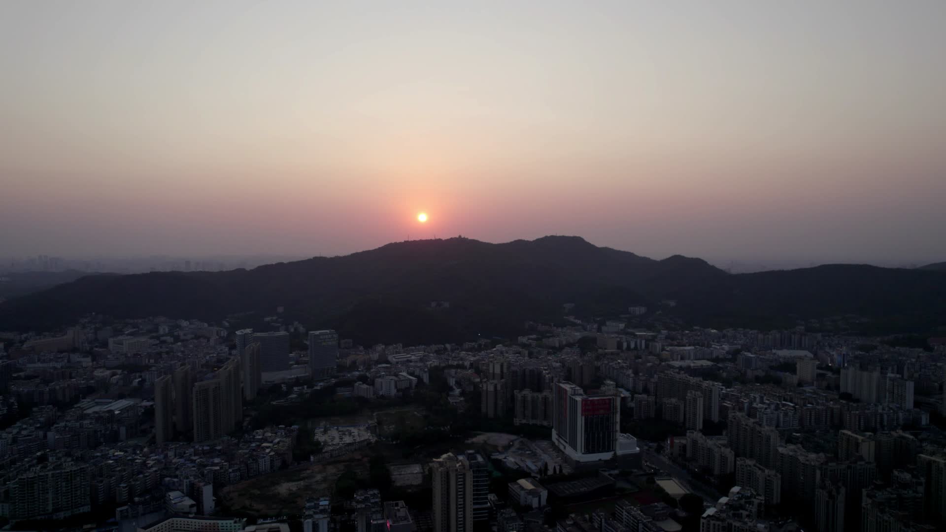2022广州天河白云山日出日落朝阳夕阳视频的预览图