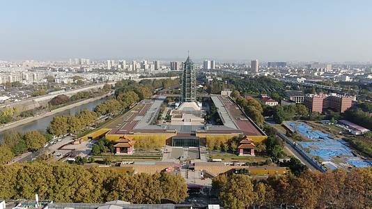 航拍江苏南京大报恩寺视频的预览图
