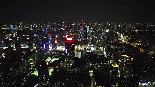 2022广州天河航拍中信广场珠江新城夜景视频的预览图