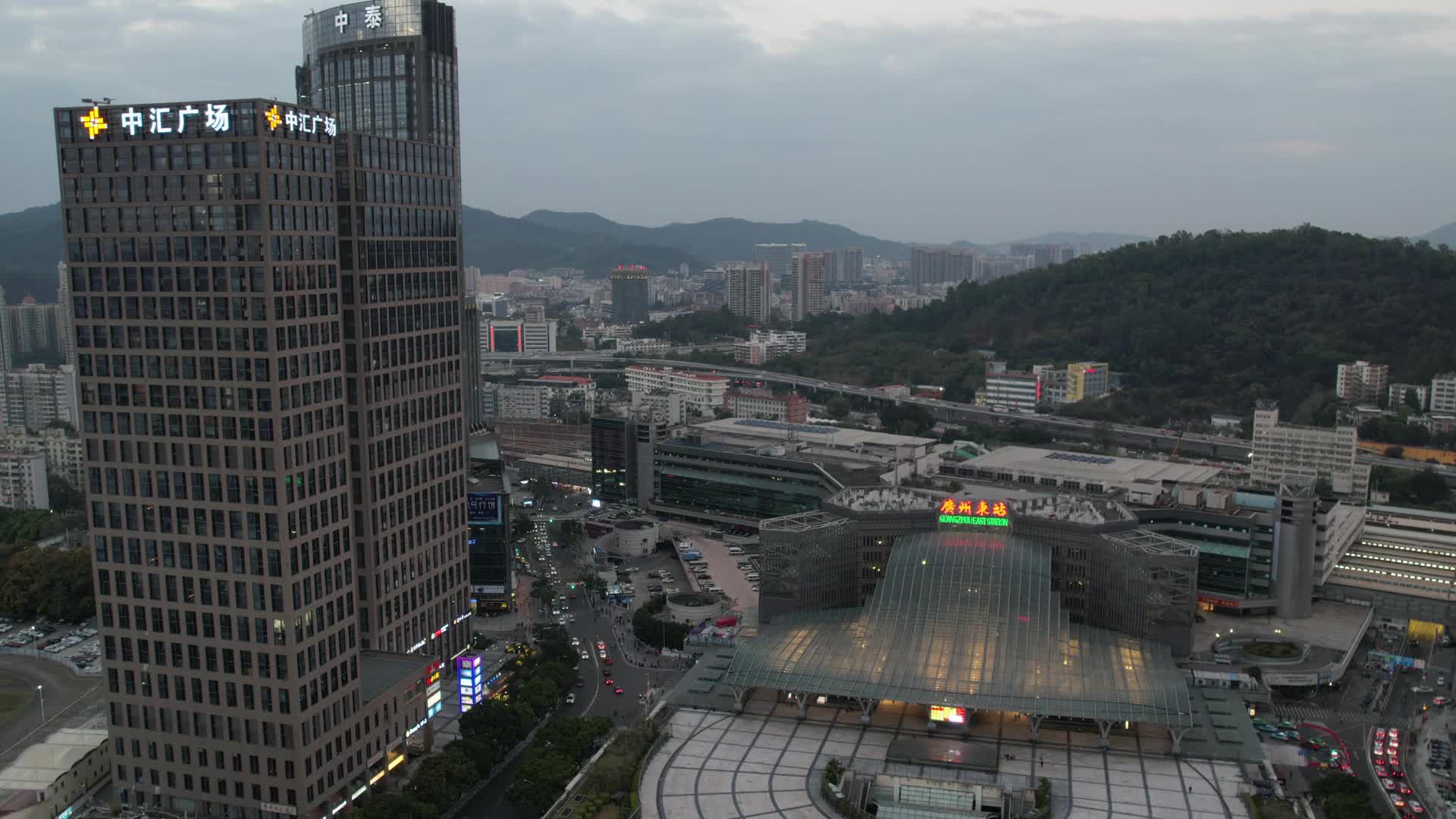 广州天河城市建筑保利中汇广场阳光视频的预览图