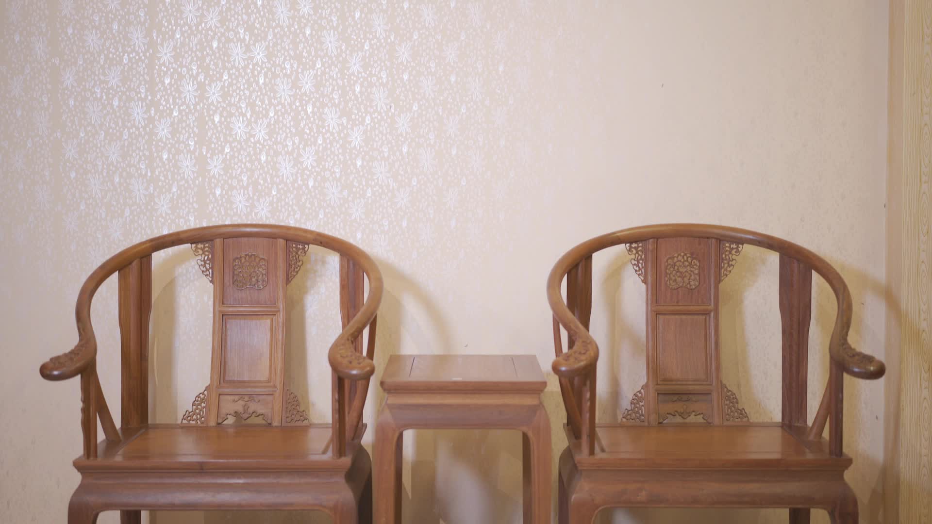 黄花梨椅子视频的预览图