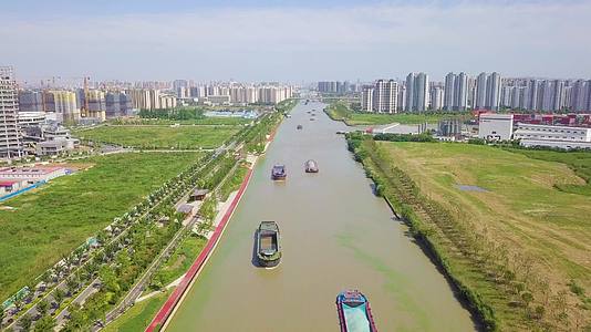 4K航拍京杭大运河苏州段视频的预览图
