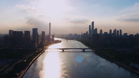 2K航拍广州城市景视频的预览图