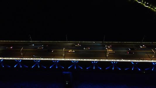 武汉长江大桥交通航拍视频的预览图