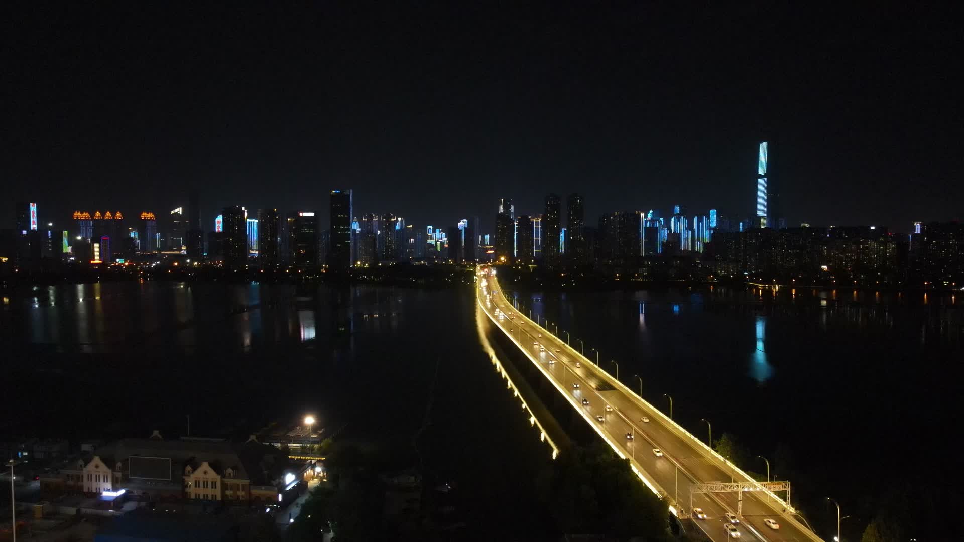 武汉城市宣传片地标建筑航拍视频的预览图