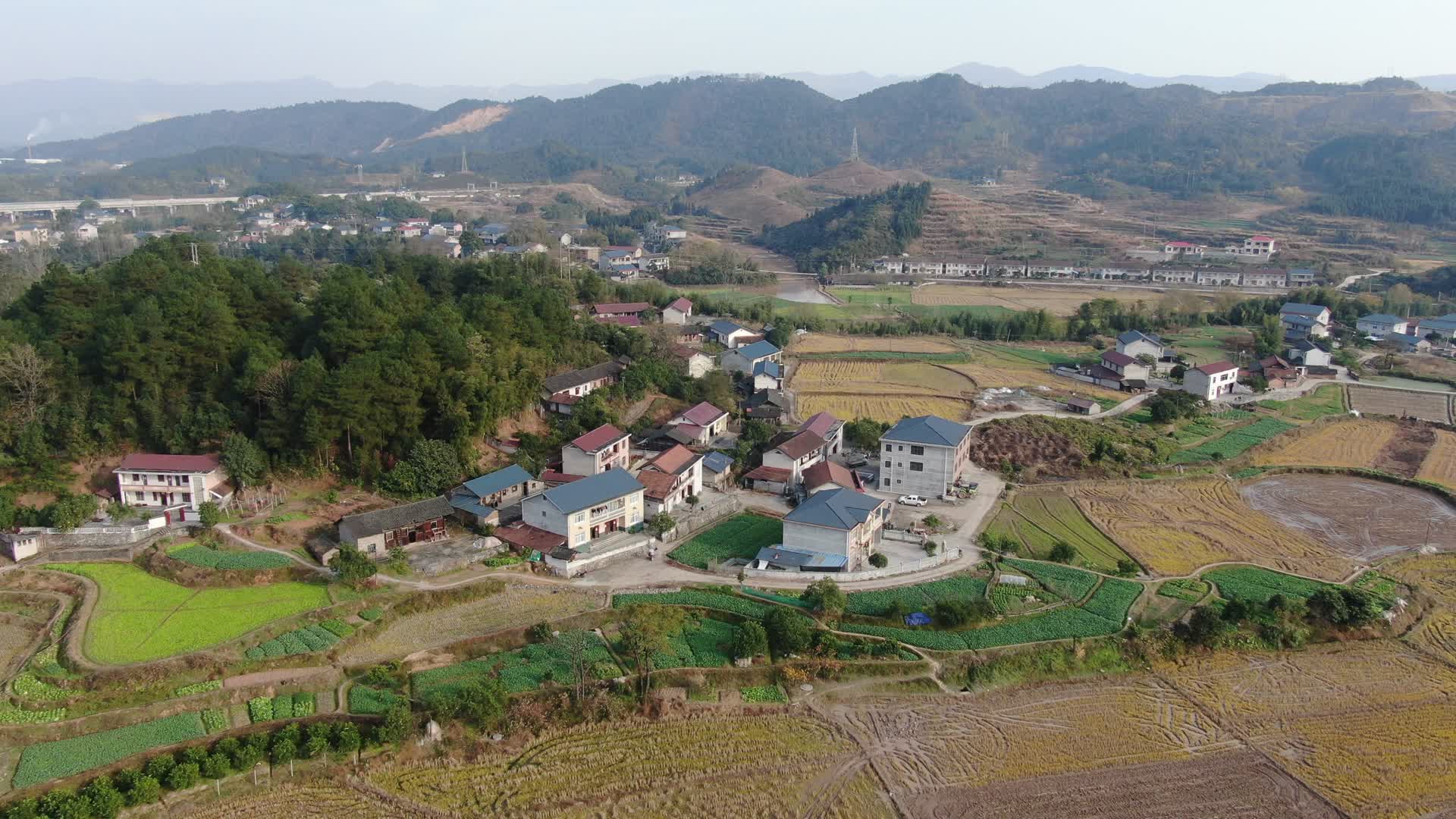 航拍湖南农村视频的预览图