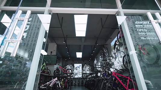 捷安特自行车店视频的预览图