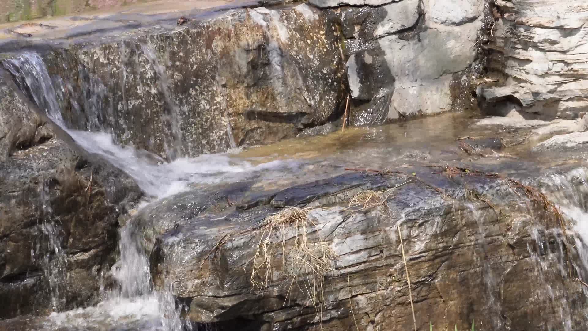 风景山水瀑布流水湖水视频的预览图