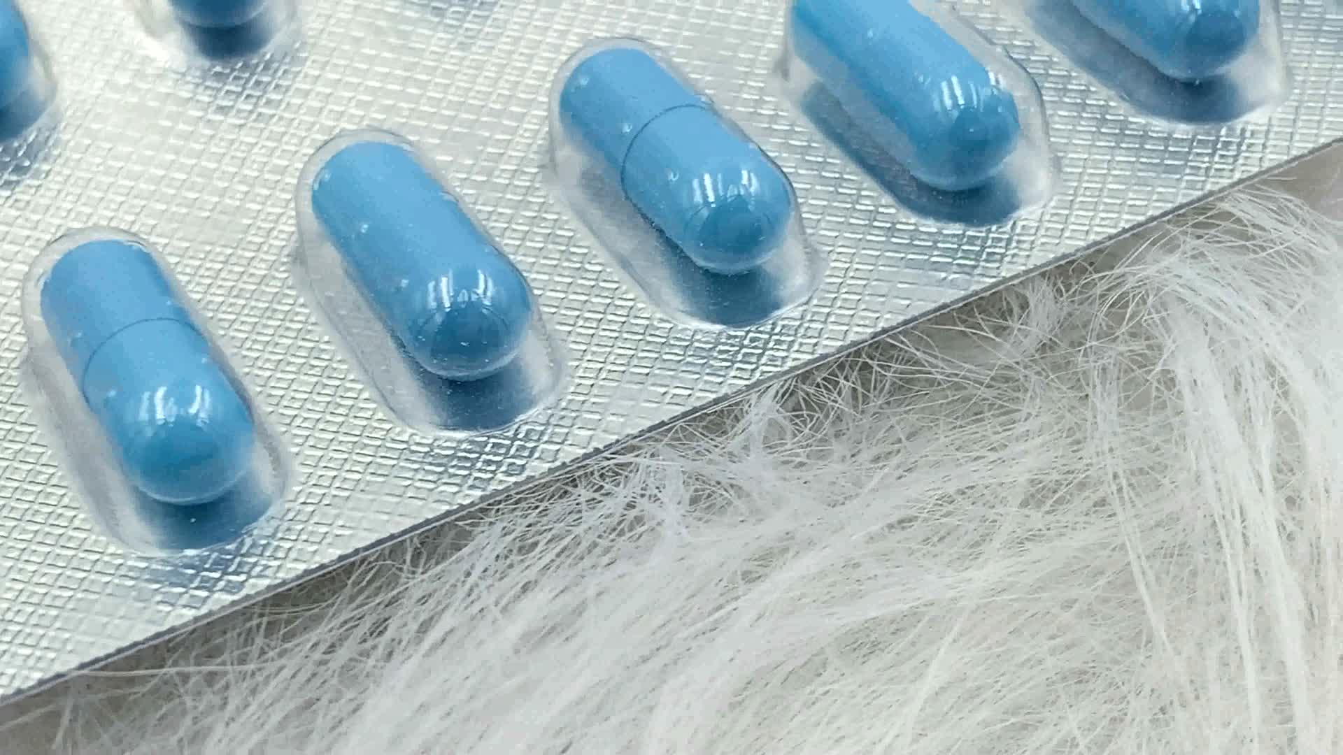 蓝色胶囊药品视频的预览图