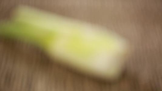 蔬菜根茎茭白视频的预览图
