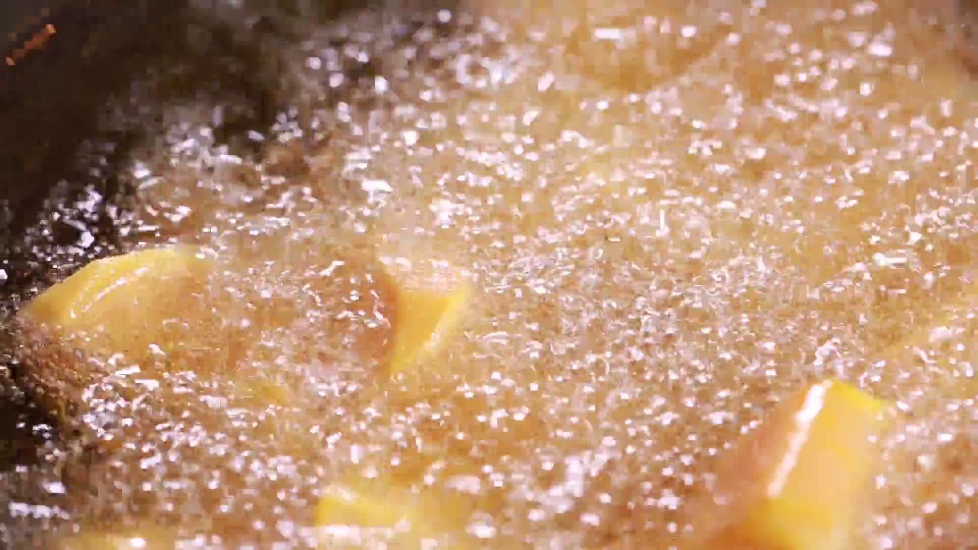 炸红薯地瓜做拔丝白薯视频的预览图