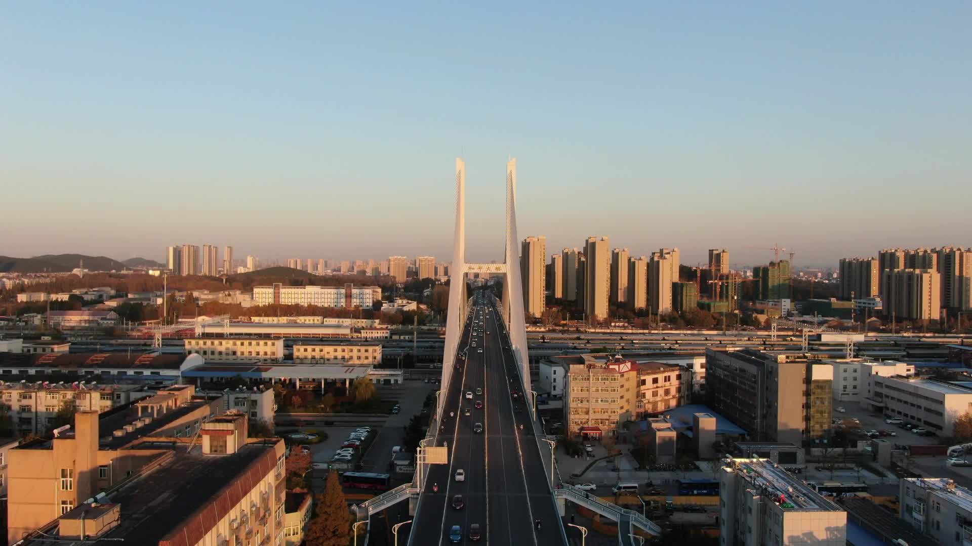 江苏徐州和平大桥航拍视频的预览图