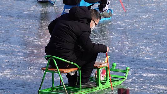 北京冰雪节冬奥会滑冰场视频的预览图