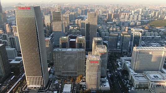 航拍山东济南城市高楼建筑CBD视频的预览图