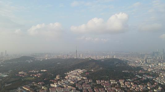 航拍山东青岛城市全景视频的预览图