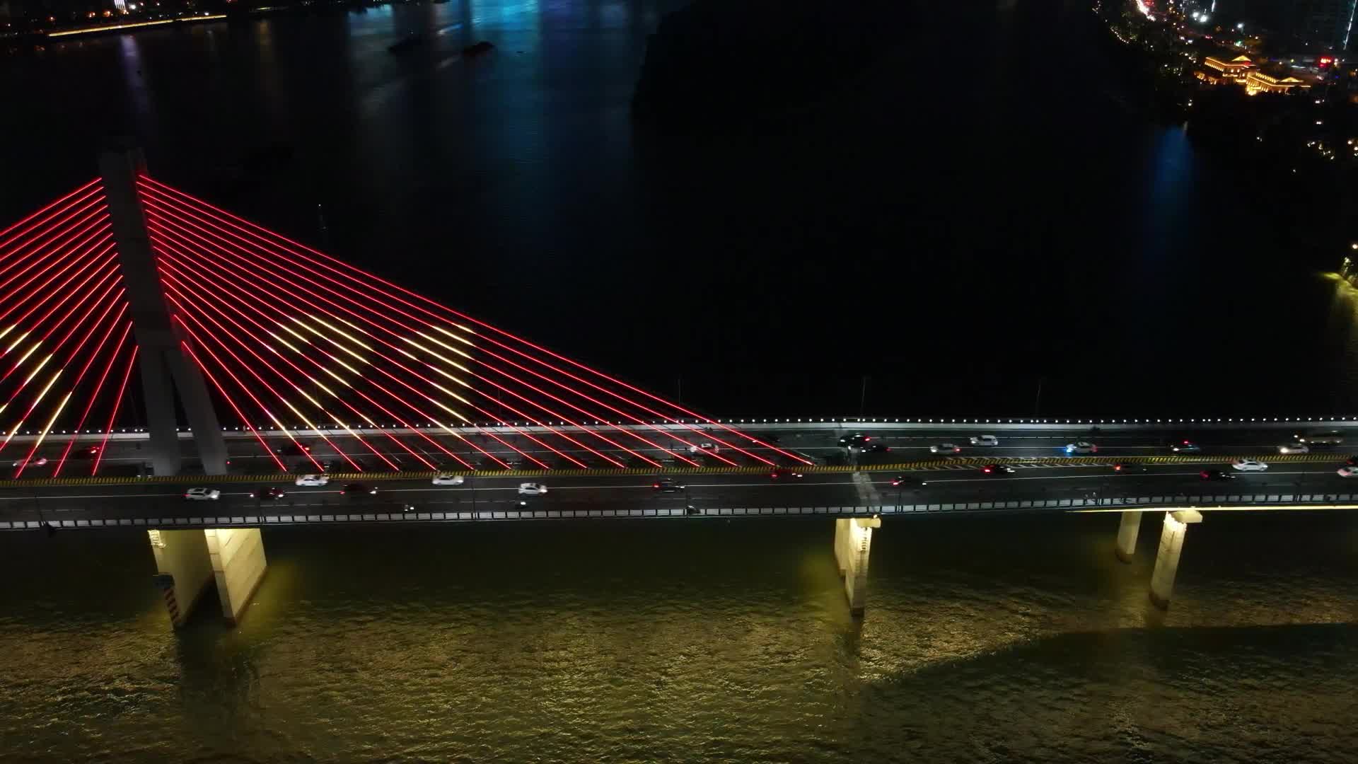 湖南长沙银盆岭大桥夜景灯光航拍视频的预览图