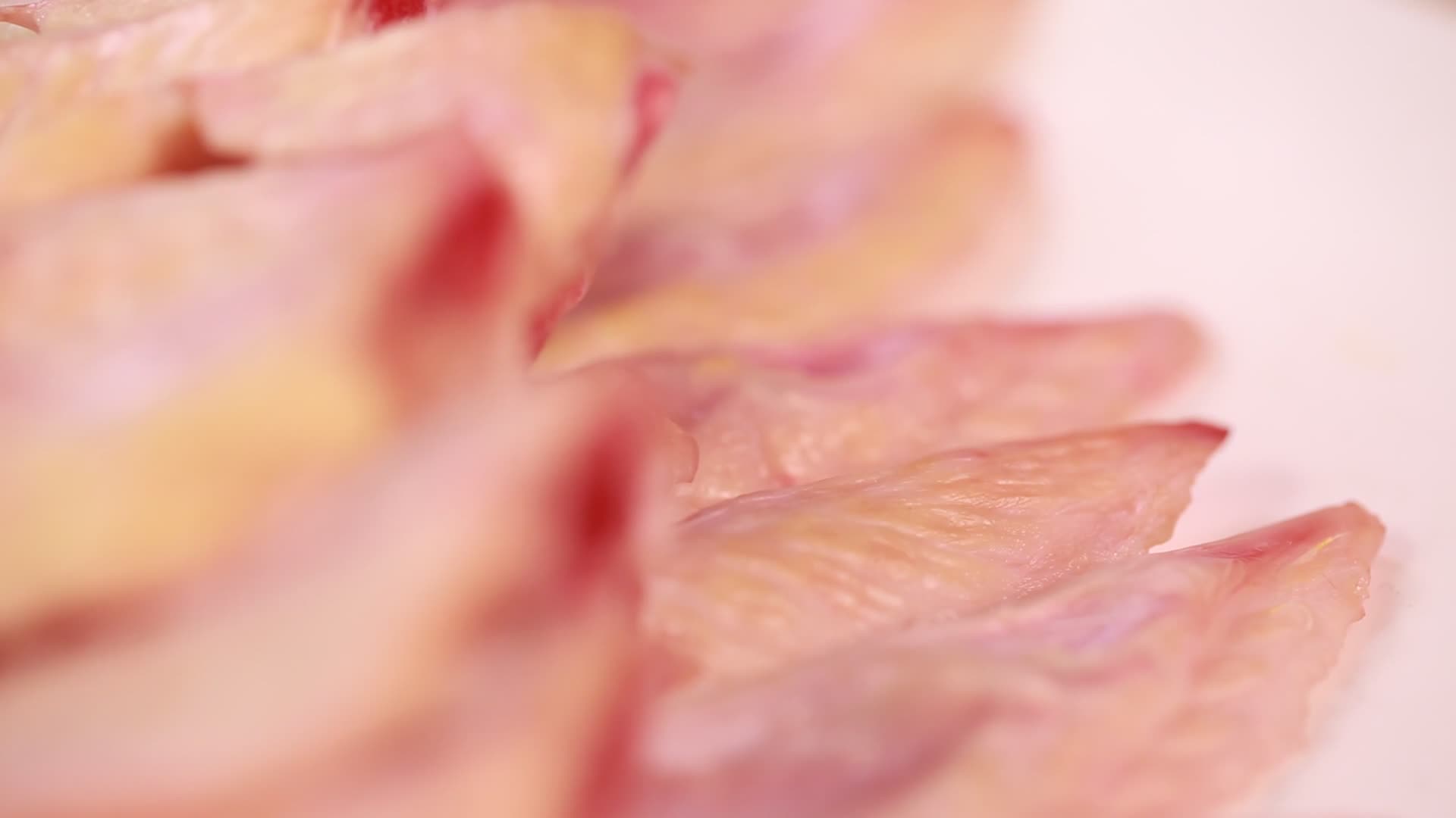 食材鸡翅尖视频的预览图