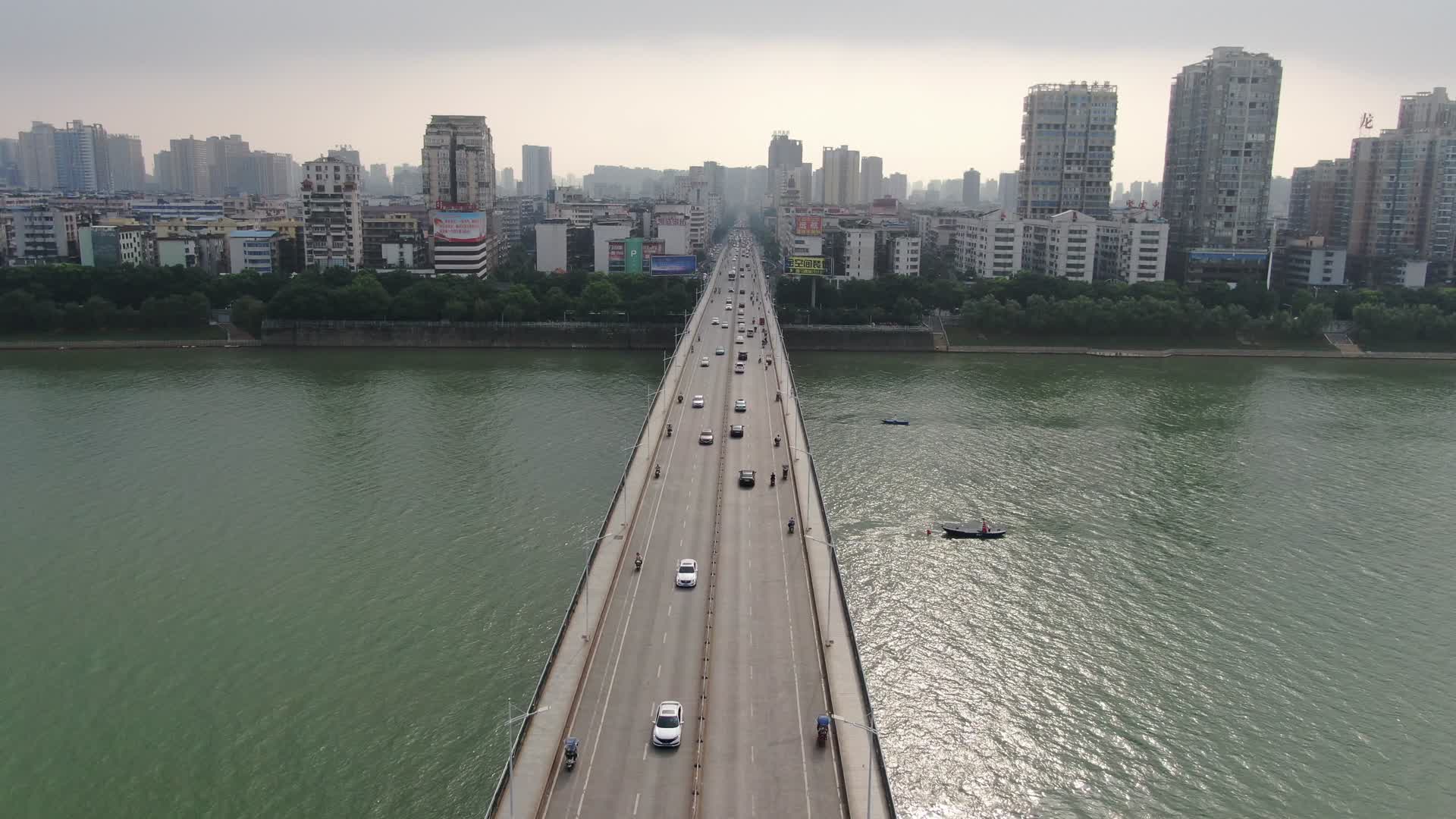 湖南衡阳衡湘大桥交通航拍视频的预览图