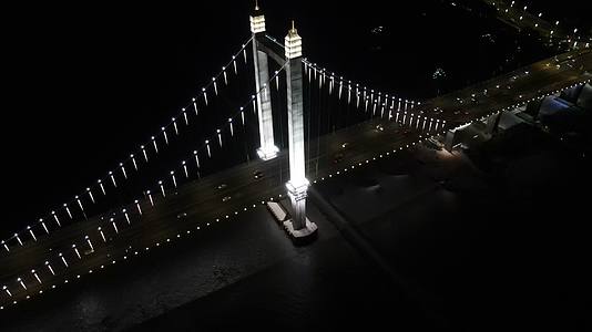 福建福州鼓山大桥交通夜景航拍视频的预览图