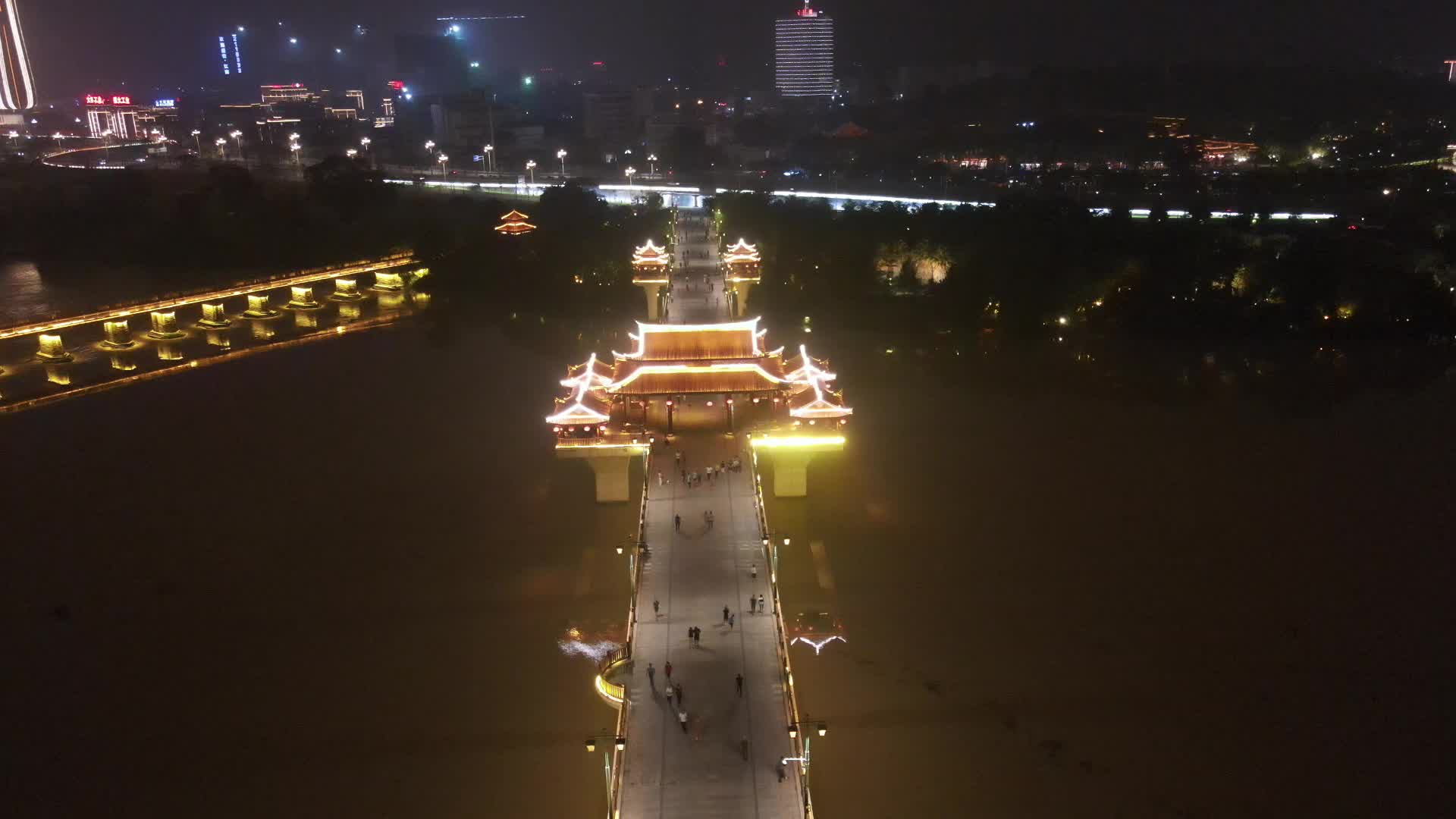 福建漳州南山桥夜景灯光航拍视频的预览图