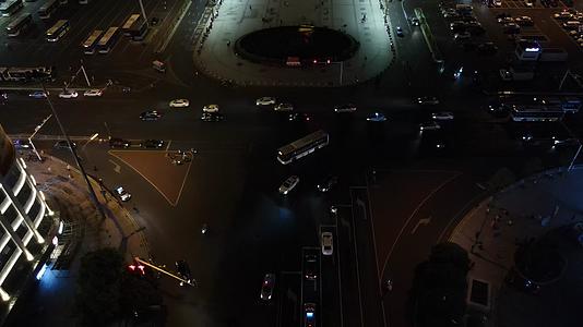 湖南长沙火车站夜景航拍视频的预览图