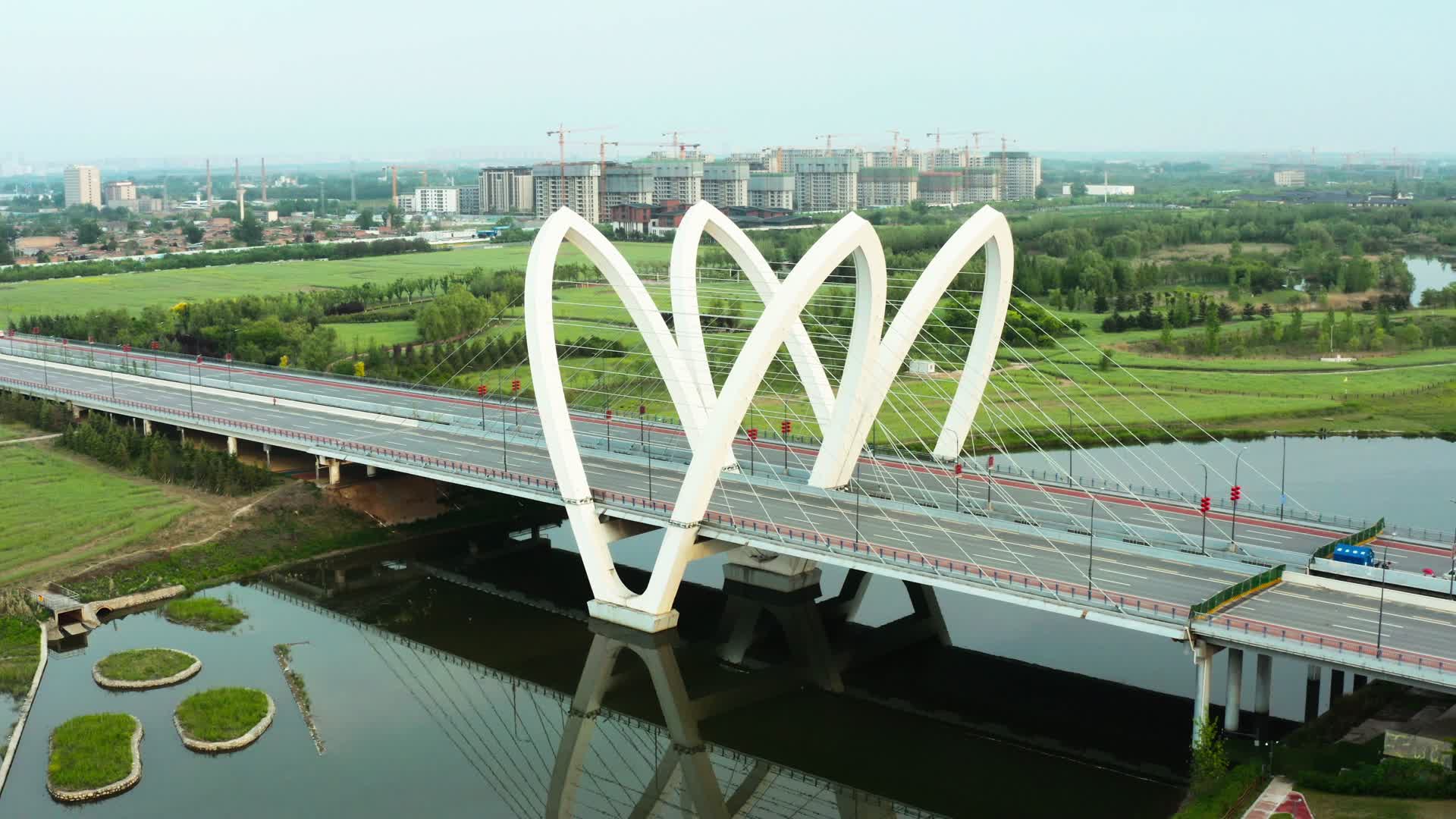 西咸新区镐京大桥视频的预览图