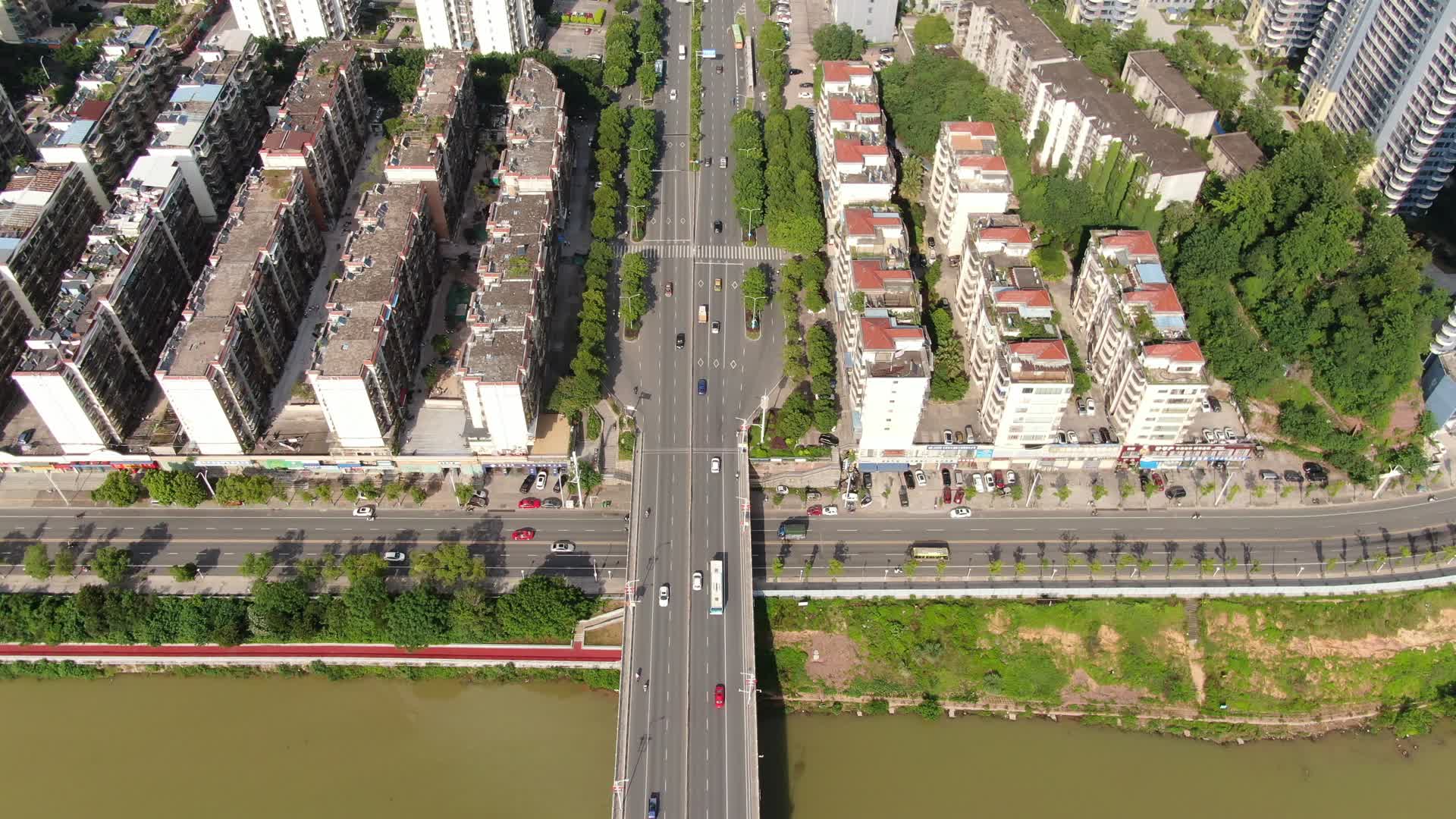江西赣州城市交通航拍视频的预览图