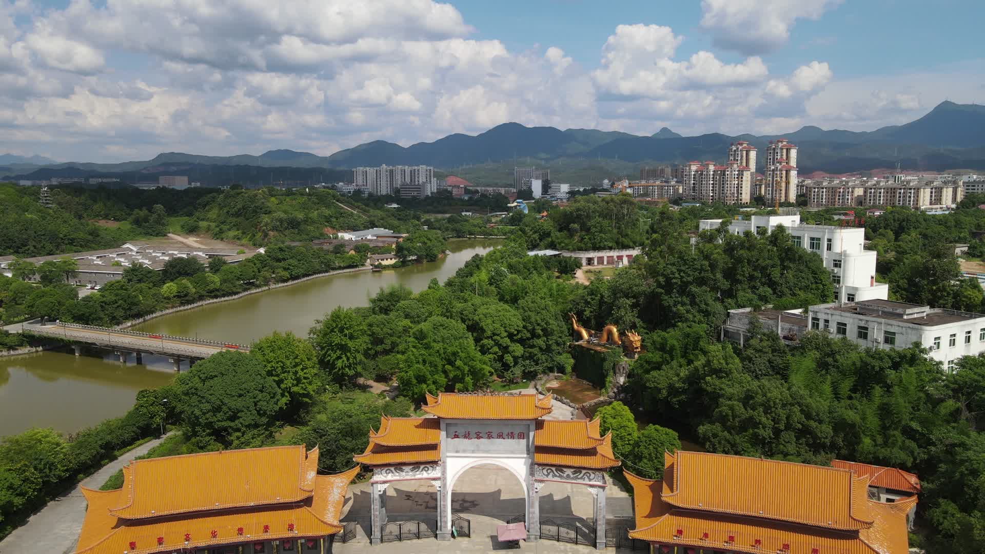 江西赣州五龙客家风情园4A景区航拍视频的预览图