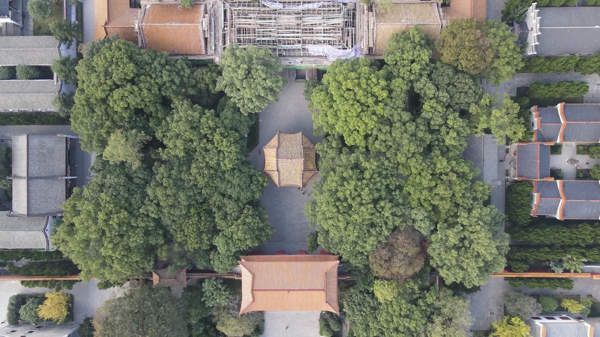 航拍湖南南岳衡山财神庙视频的预览图