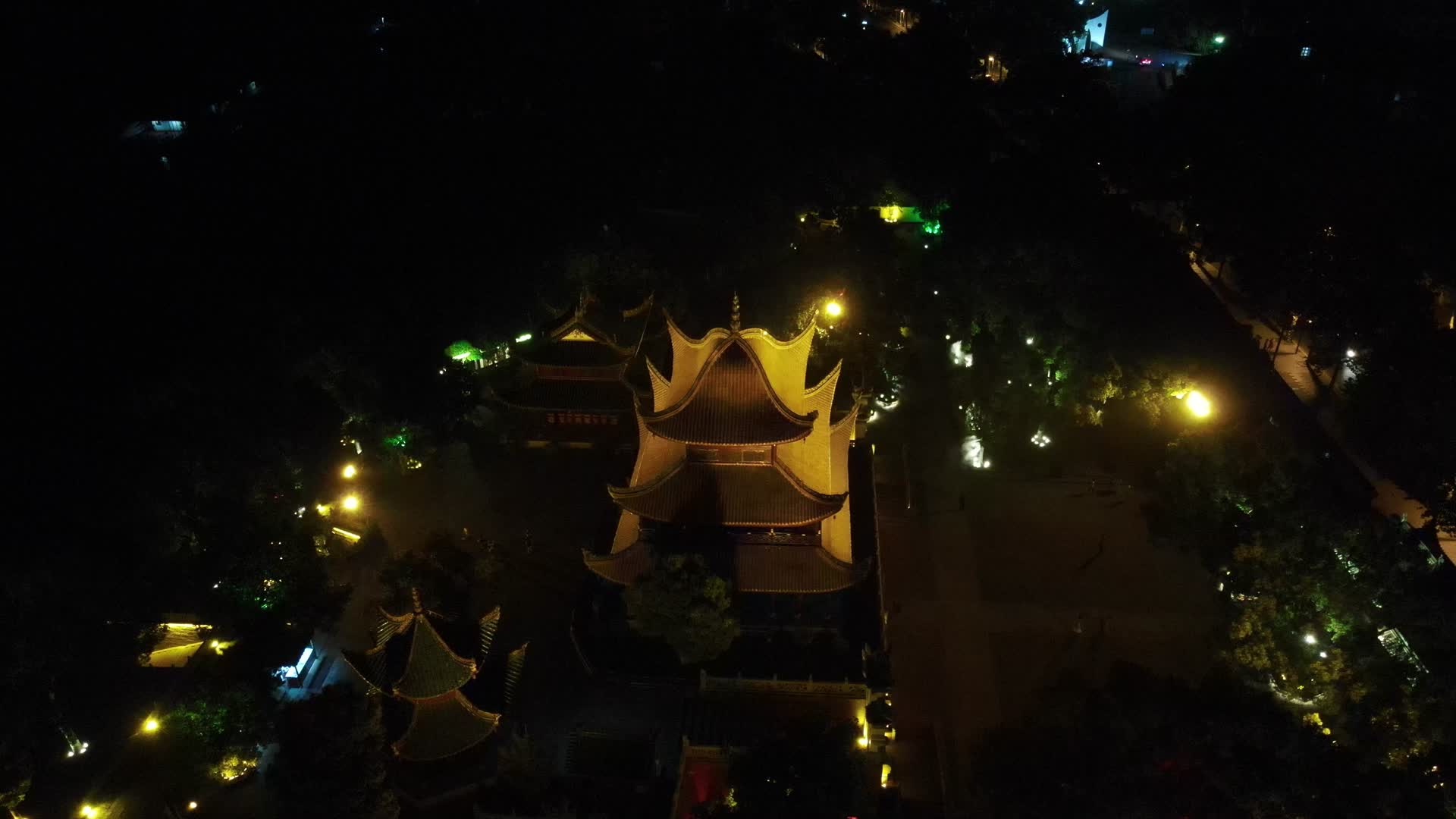 航拍湖南岳阳楼夜景灯光视频的预览图