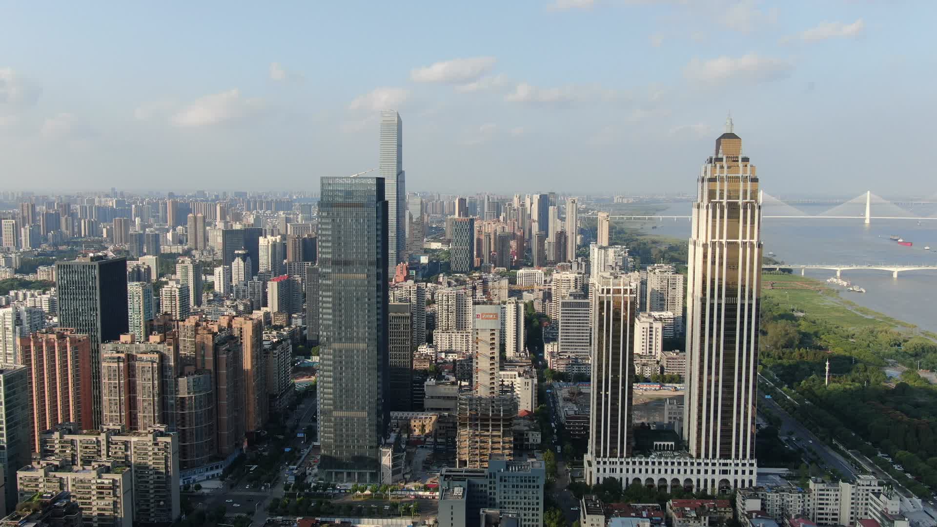 湖北武汉汉口城市高楼地标建筑视频的预览图