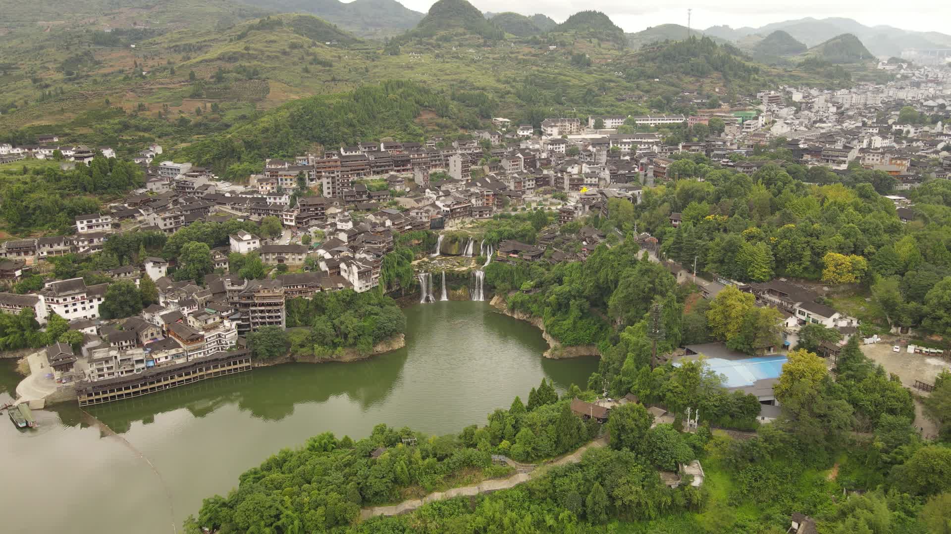 航拍湖南湘西芙蓉镇4A景区视频的预览图