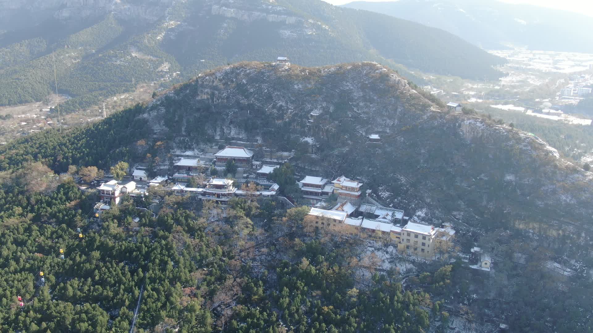 山东济南千佛山4A景区雪景航拍视频的预览图