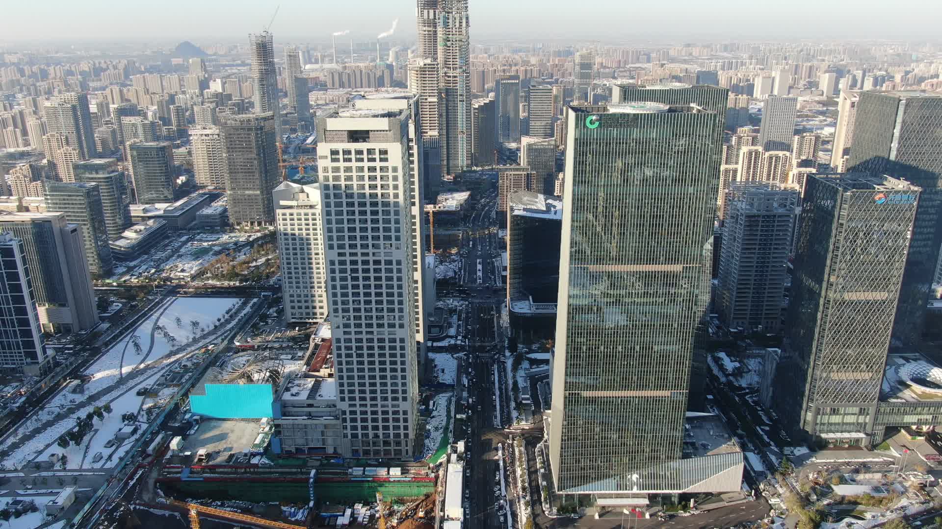 山东济南城市商务建筑航拍视频的预览图