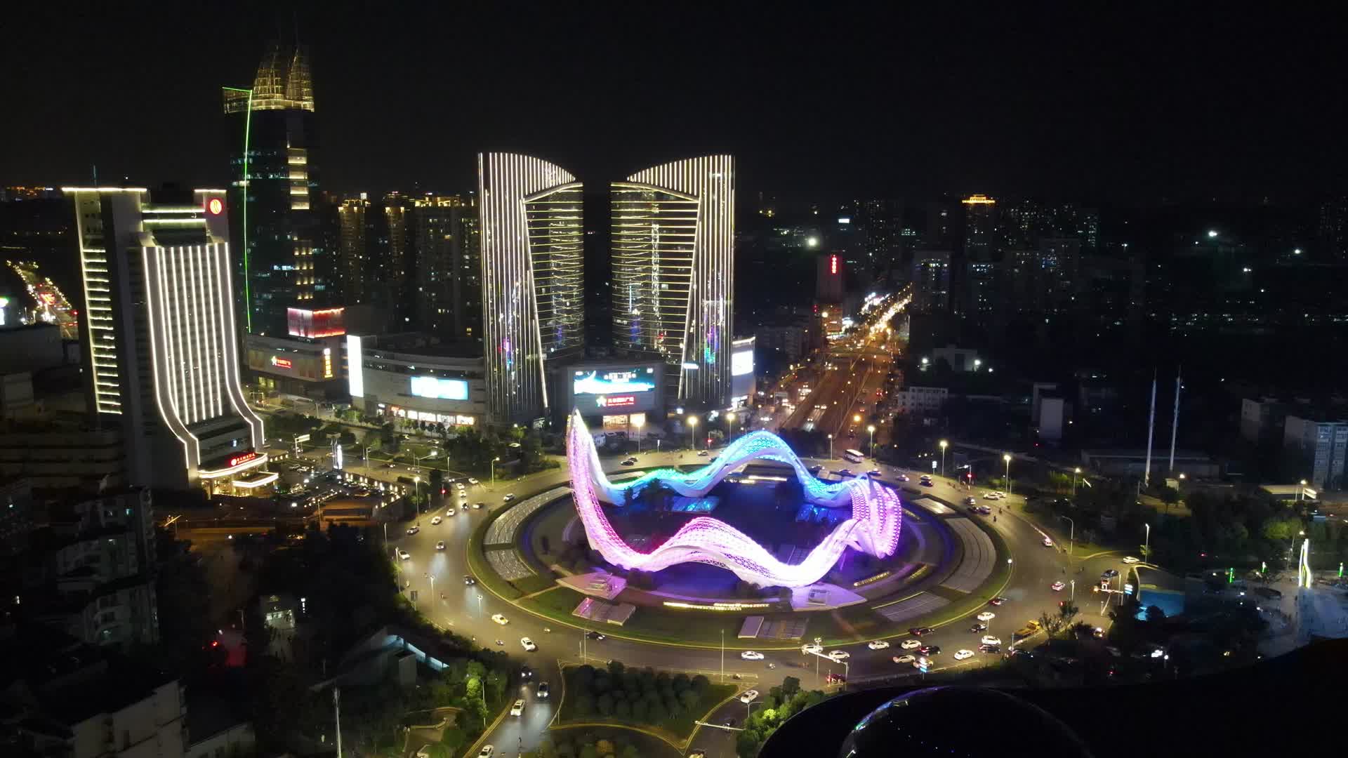 武汉光谷广场夜景航拍视频的预览图