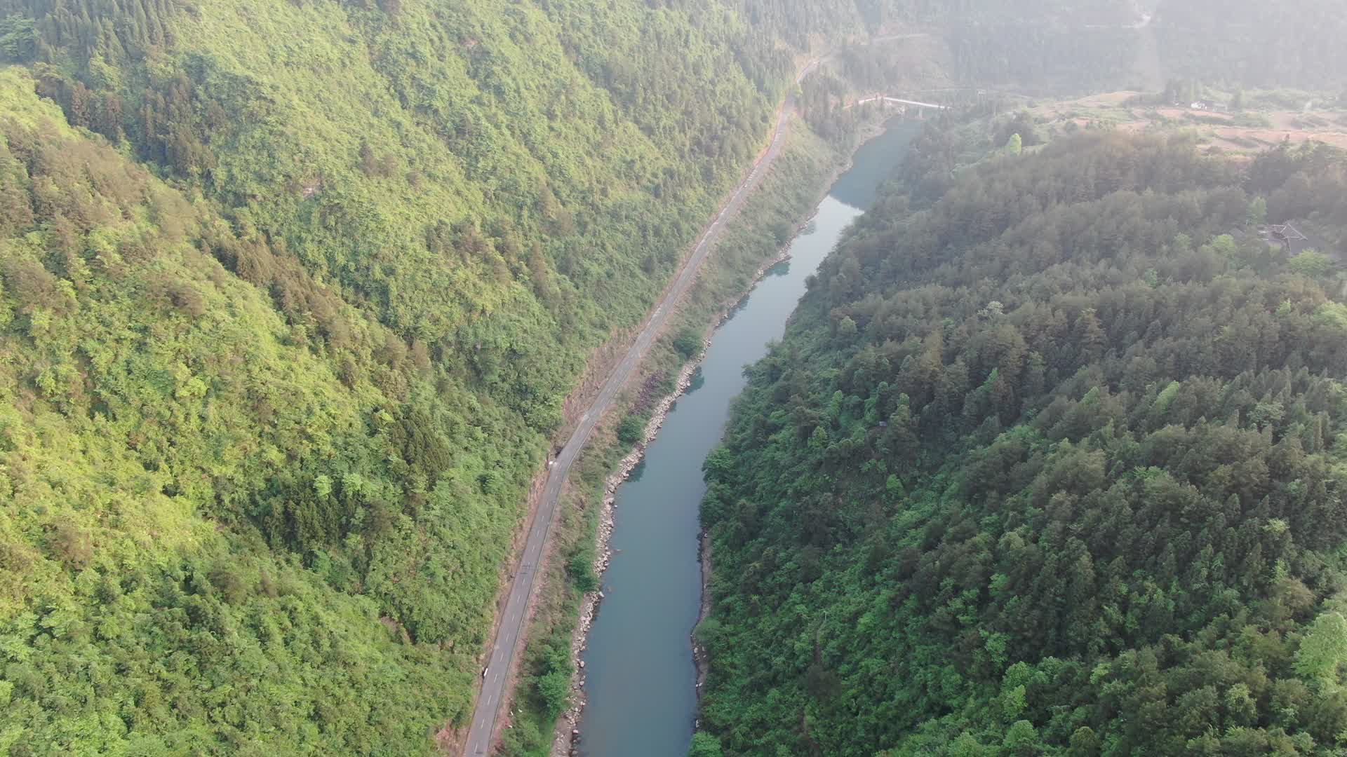 4K航拍湖南怀化沅陵县借母溪视频的预览图