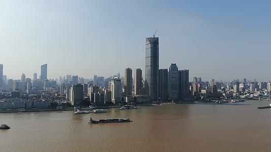 4K航拍湖北武汉汉口城市高楼视频的预览图