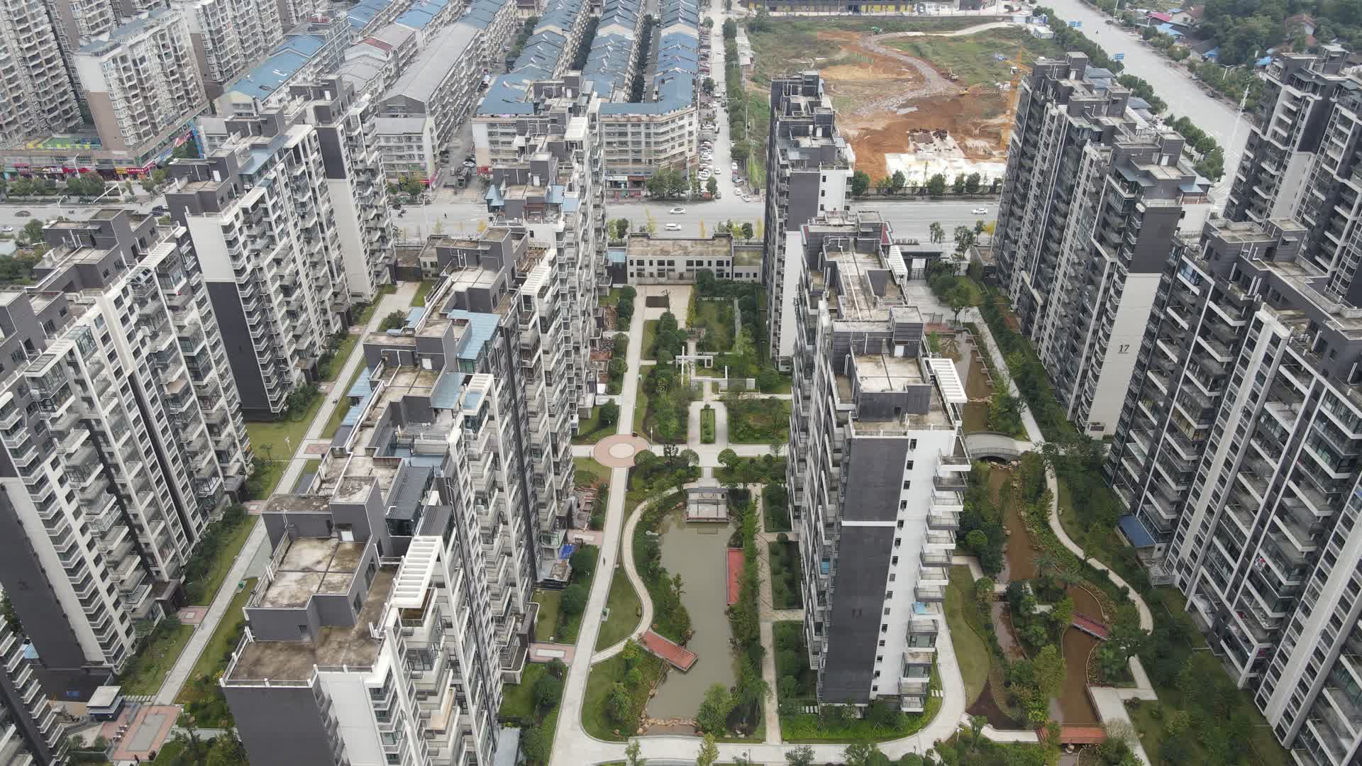 航拍城市商业住宅小区视频的预览图