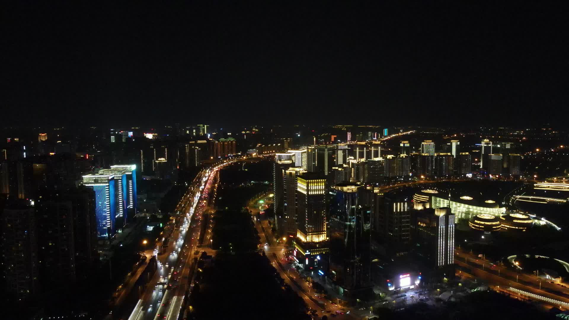 4K航拍河南郑州中州大道夜景车流视频的预览图