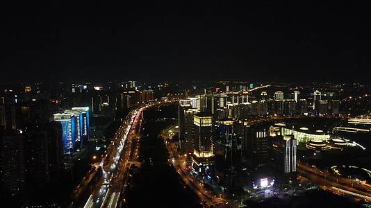 4K航拍河南郑州中州大道夜景车流视频的预览图