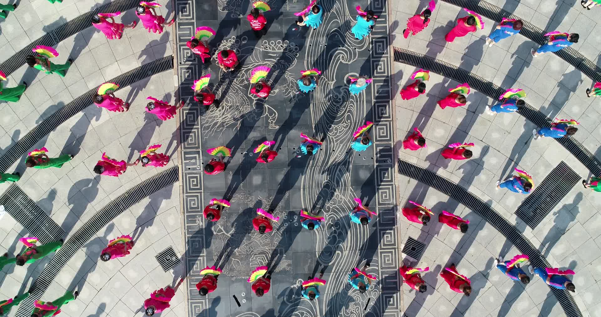 千人广场舞航拍视频的预览图