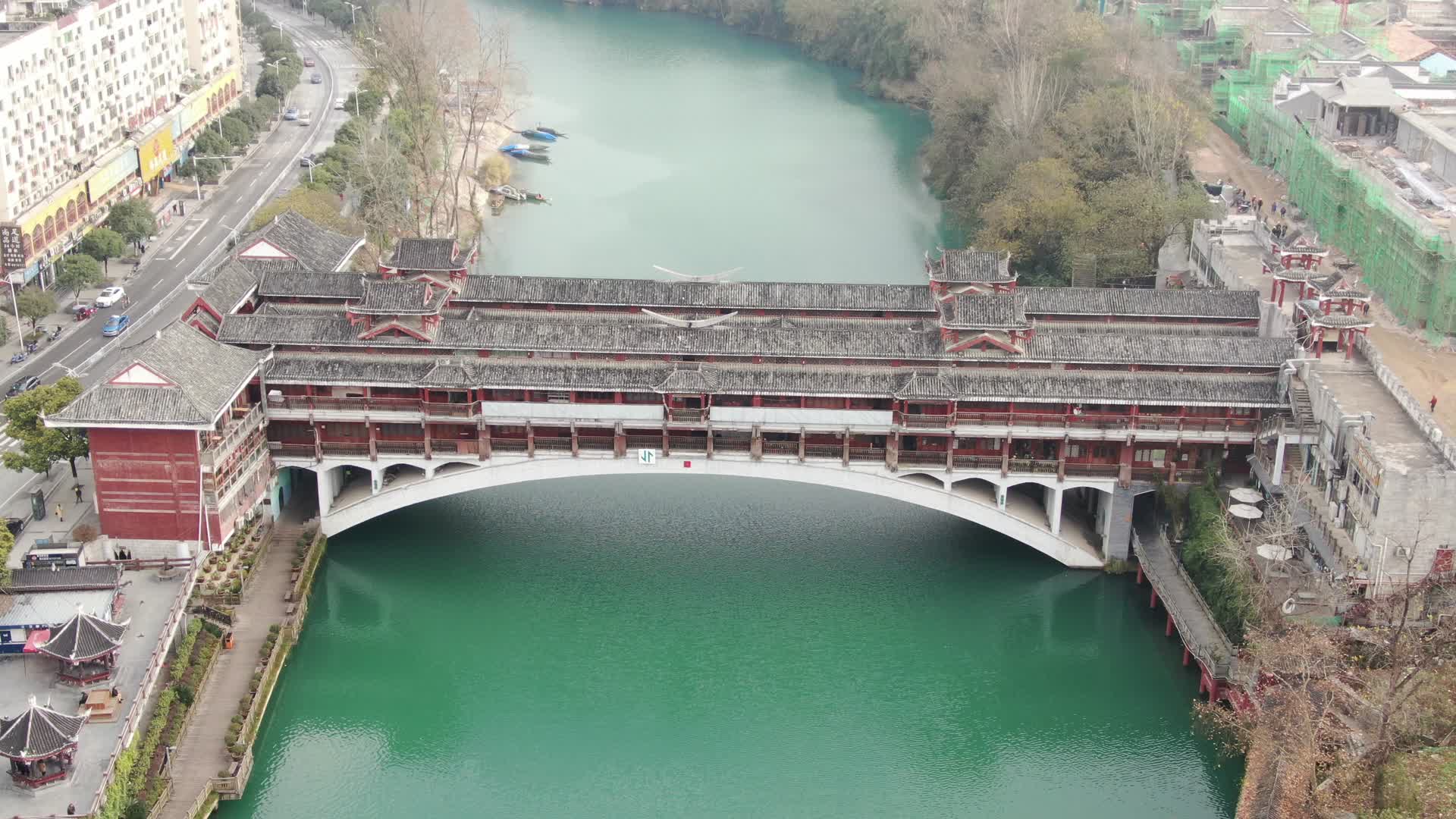 贵州铜仁碧江风雨桥航拍视频的预览图