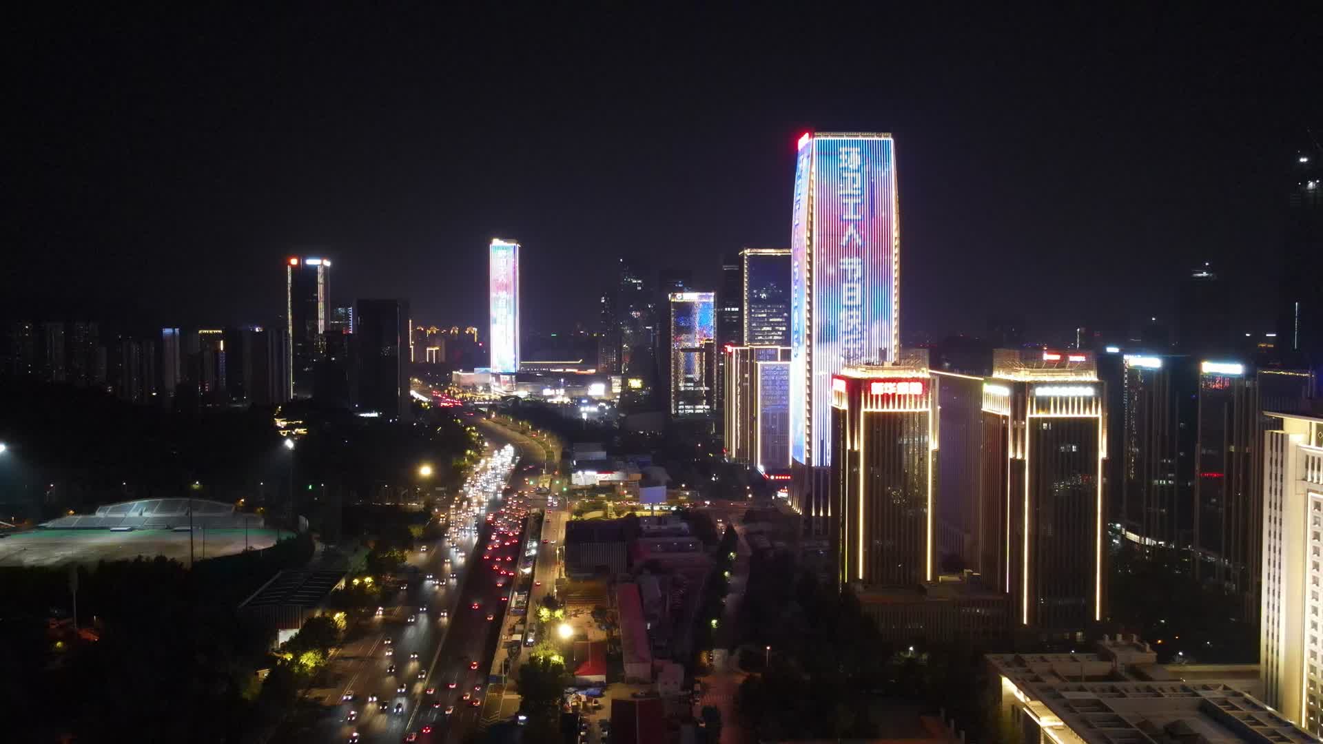 4K航拍山东济南奥体中心新城夜景灯光视频的预览图