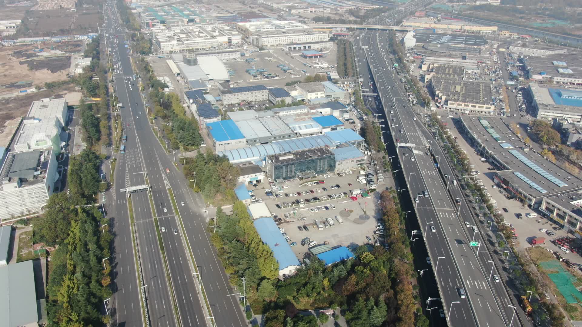 4K航拍江苏徐州城市交通视频的预览图